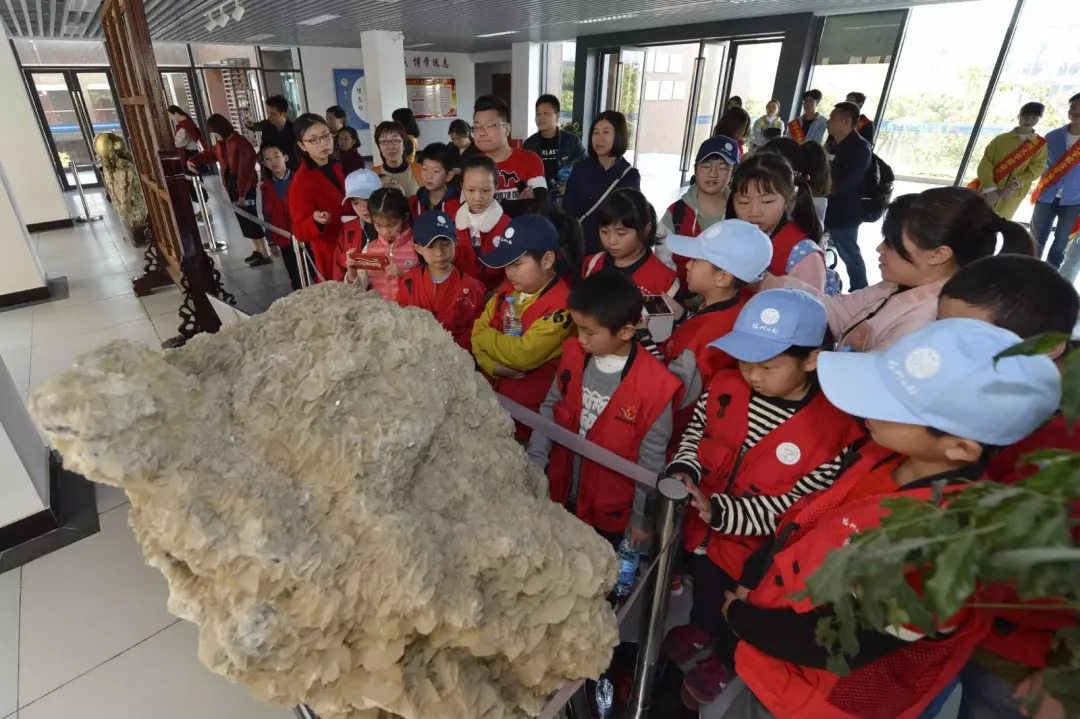 图片1 图片1